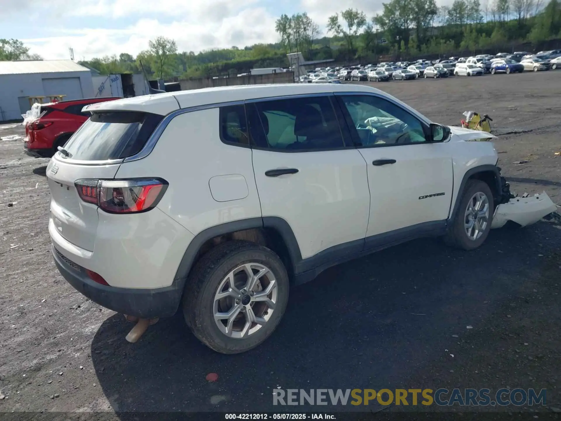4 Photograph of a damaged car 3C4NJDAN2ST517777 JEEP COMPASS 2025