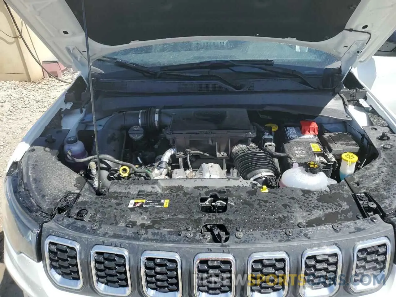 11 Photograph of a damaged car 3C4NJDBN2ST547179 JEEP COMPASS 2025