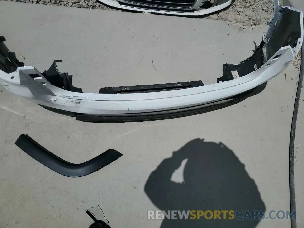 12 Photograph of a damaged car 3C4NJDBN2ST547179 JEEP COMPASS 2025