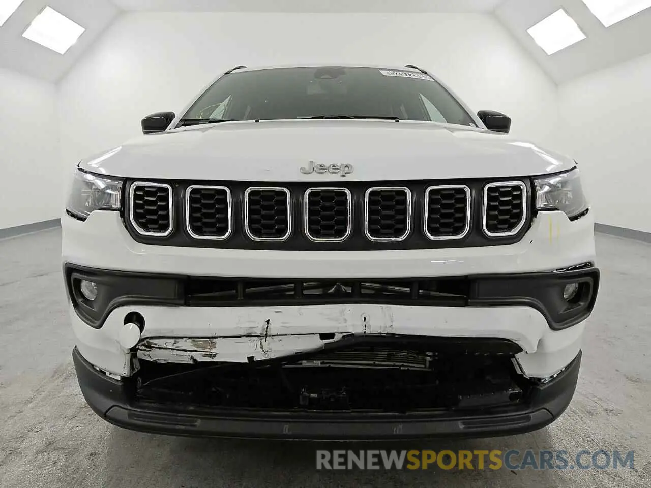5 Photograph of a damaged car 3C4NJDBN4ST526186 JEEP COMPASS 2025