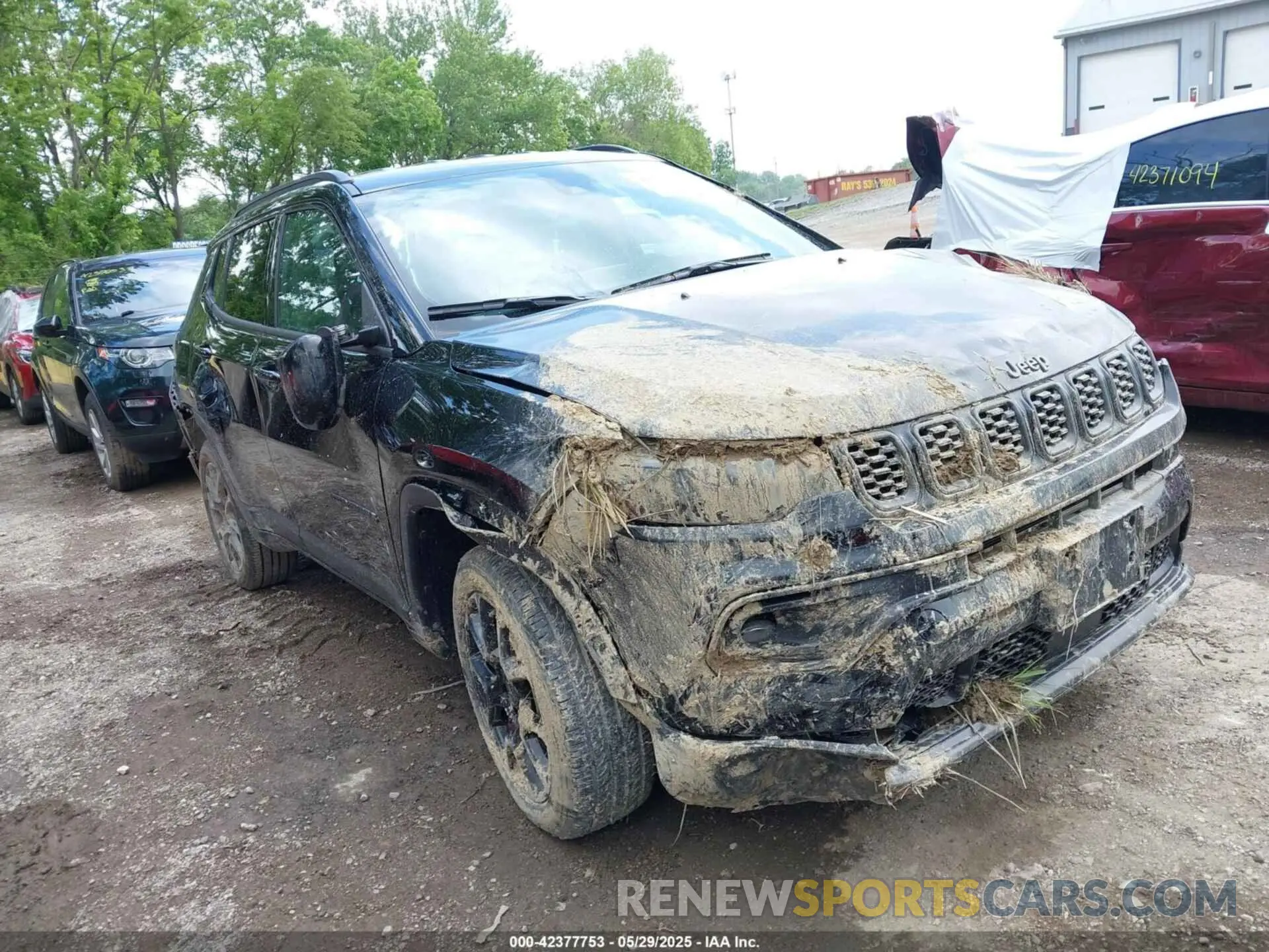1 Photograph of a damaged car 3C4NJDBN4ST553209 JEEP COMPASS 2025