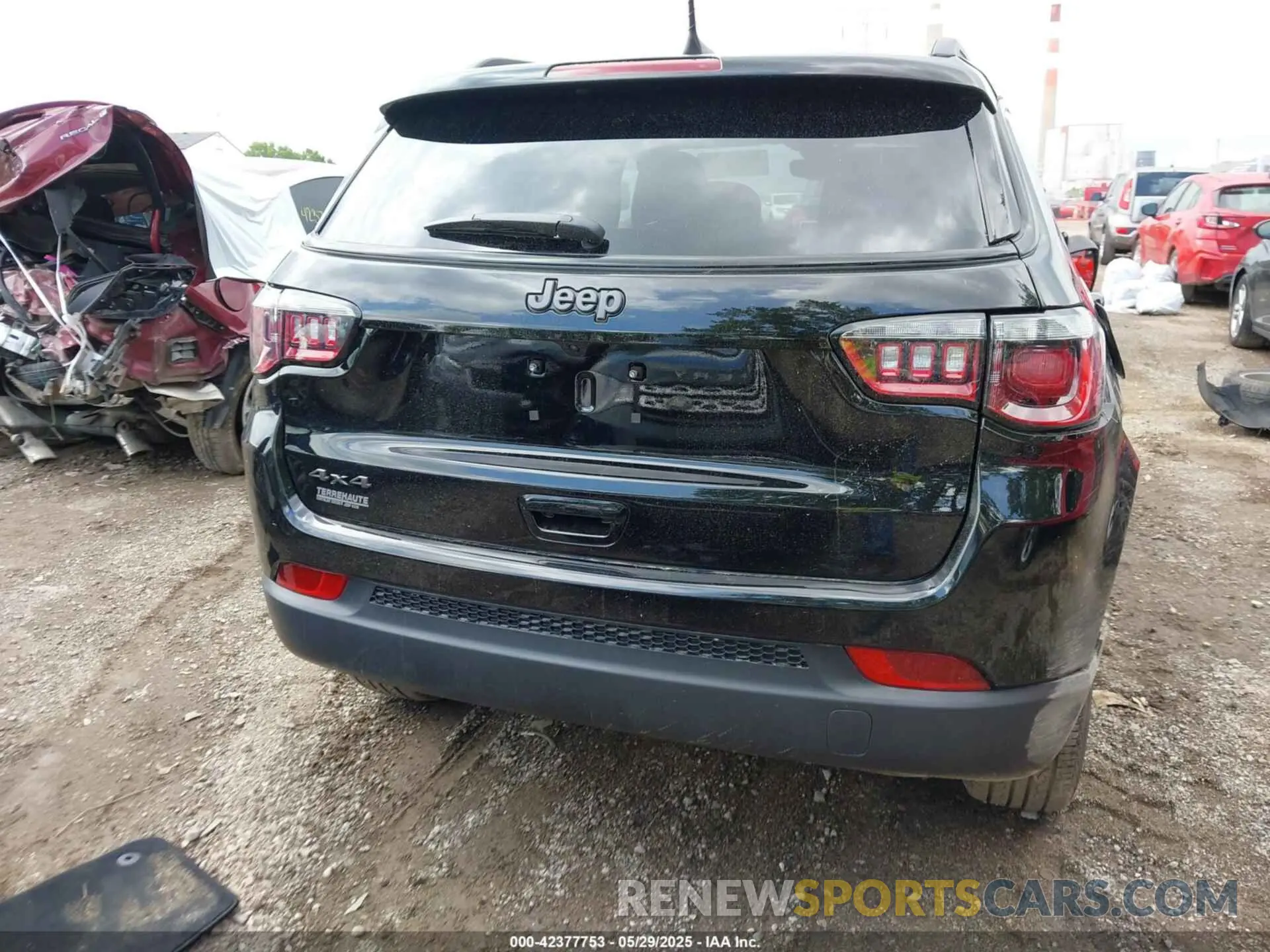 16 Photograph of a damaged car 3C4NJDBN4ST553209 JEEP COMPASS 2025