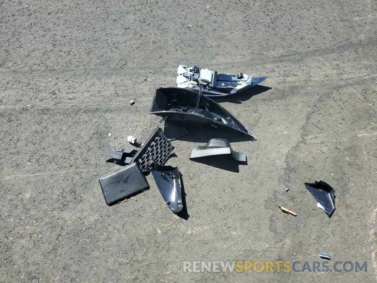 13 Photograph of a damaged car 3C4NJDBN4ST569877 JEEP COMPASS 2025