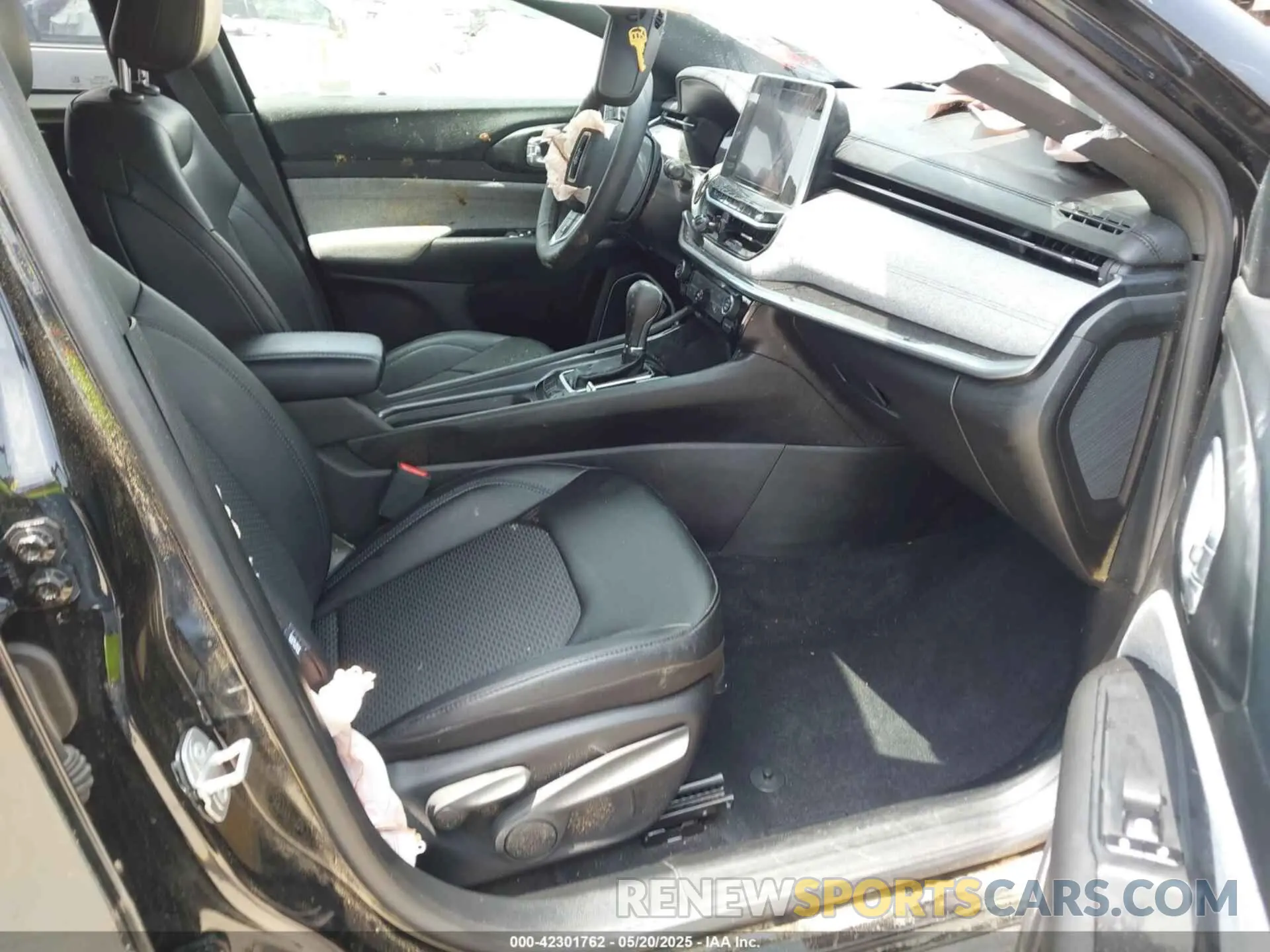 5 Photograph of a damaged car 3C4NJDBN5ST577602 JEEP COMPASS 2025