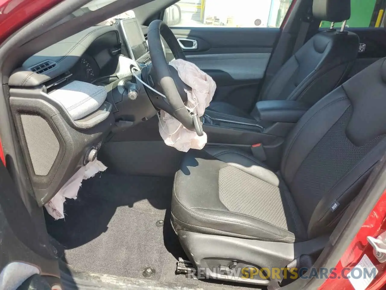 7 Photograph of a damaged car 3C4NJDBN6ST549176 JEEP COMPASS 2025