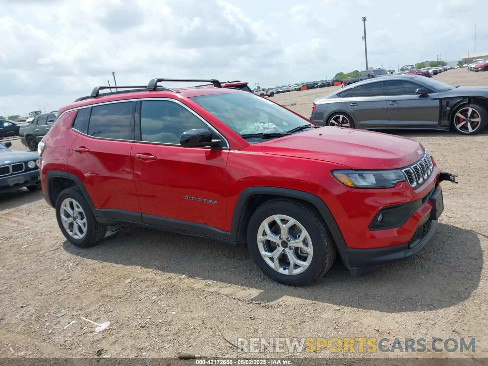 13 Photograph of a damaged car 3C4NJDBN8ST515983 JEEP COMPASS 2025