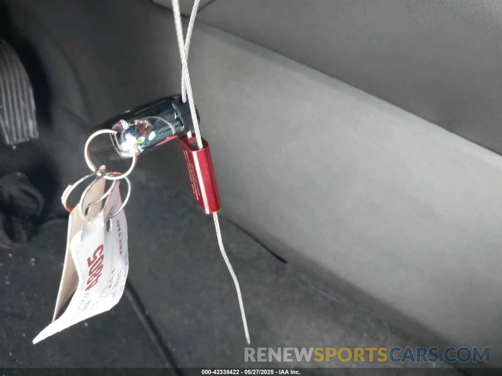 11 Photograph of a damaged car 3C4NJDBN8ST569347 JEEP COMPASS 2025
