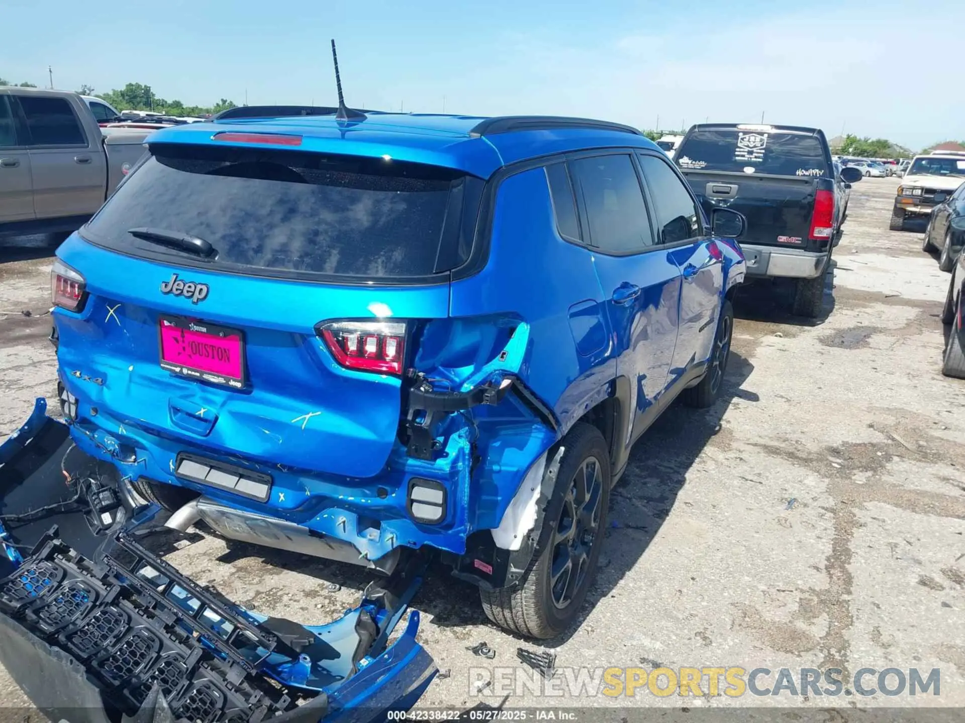 4 Photograph of a damaged car 3C4NJDBN8ST569347 JEEP COMPASS 2025