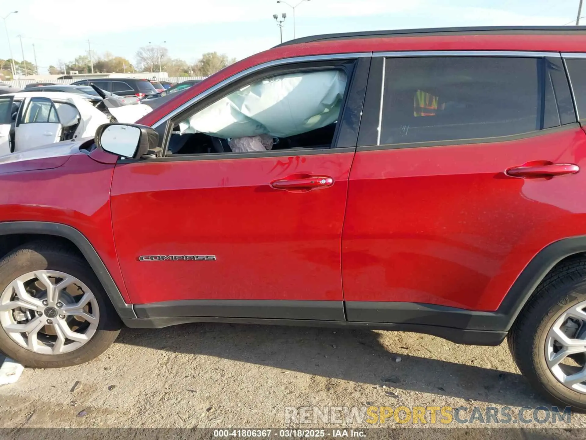 15 Photograph of a damaged car 3C4NJDBN9ST553240 JEEP COMPASS 2025
