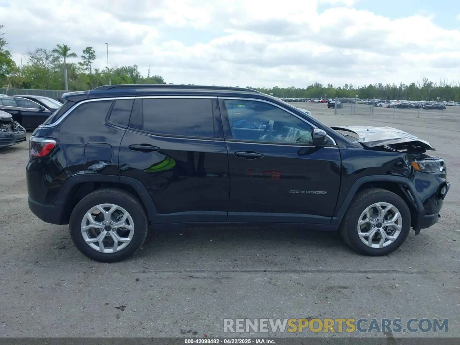 14 Photograph of a damaged car 3C4NJDBN9ST569440 JEEP COMPASS 2025