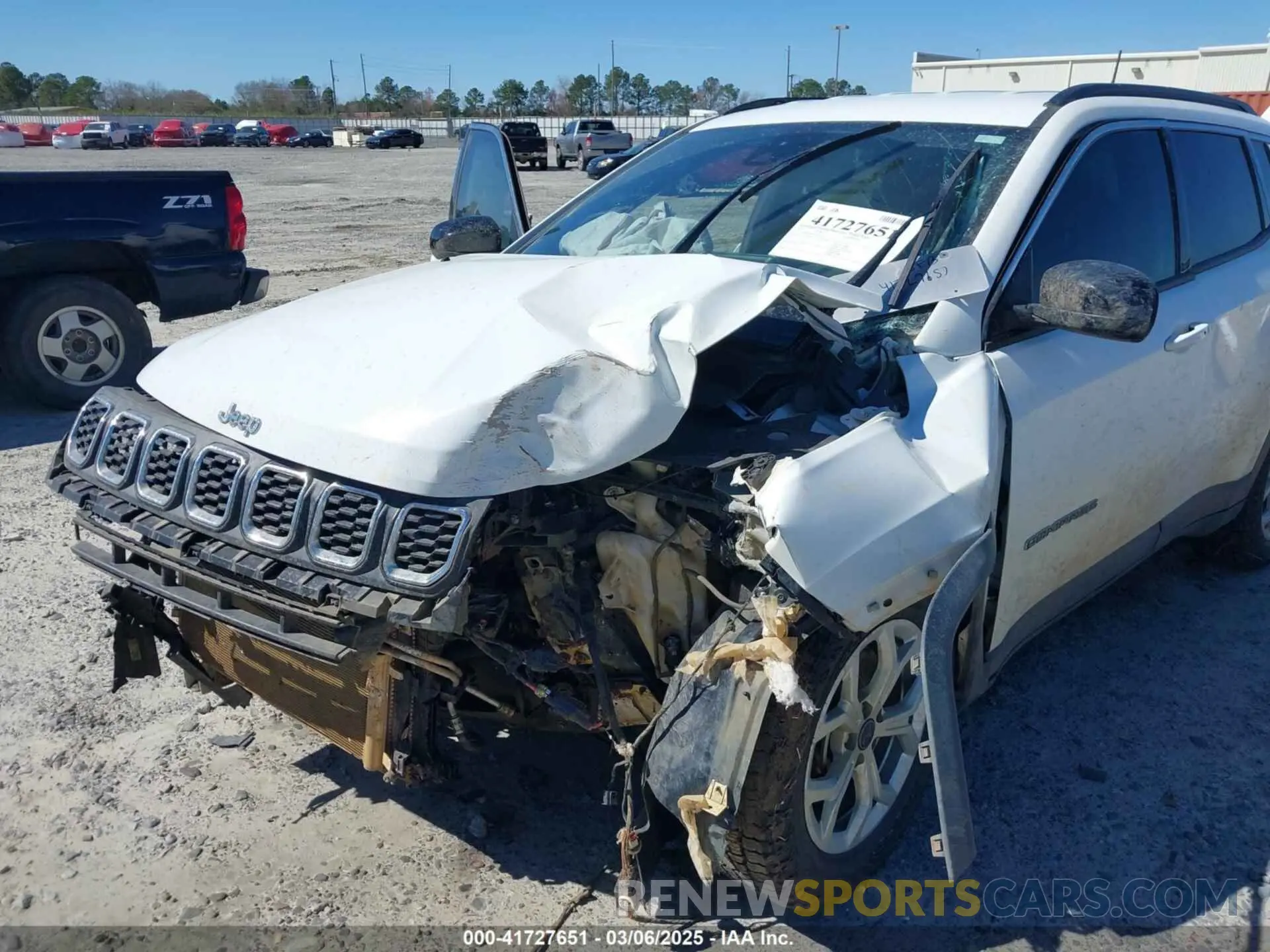 6 Photograph of a damaged car 3C4NJDBNXST520974 JEEP COMPASS 2025