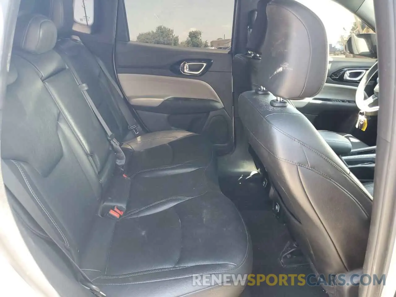 11 Photograph of a damaged car 3C4NJDCN2ST509949 JEEP COMPASS 2025