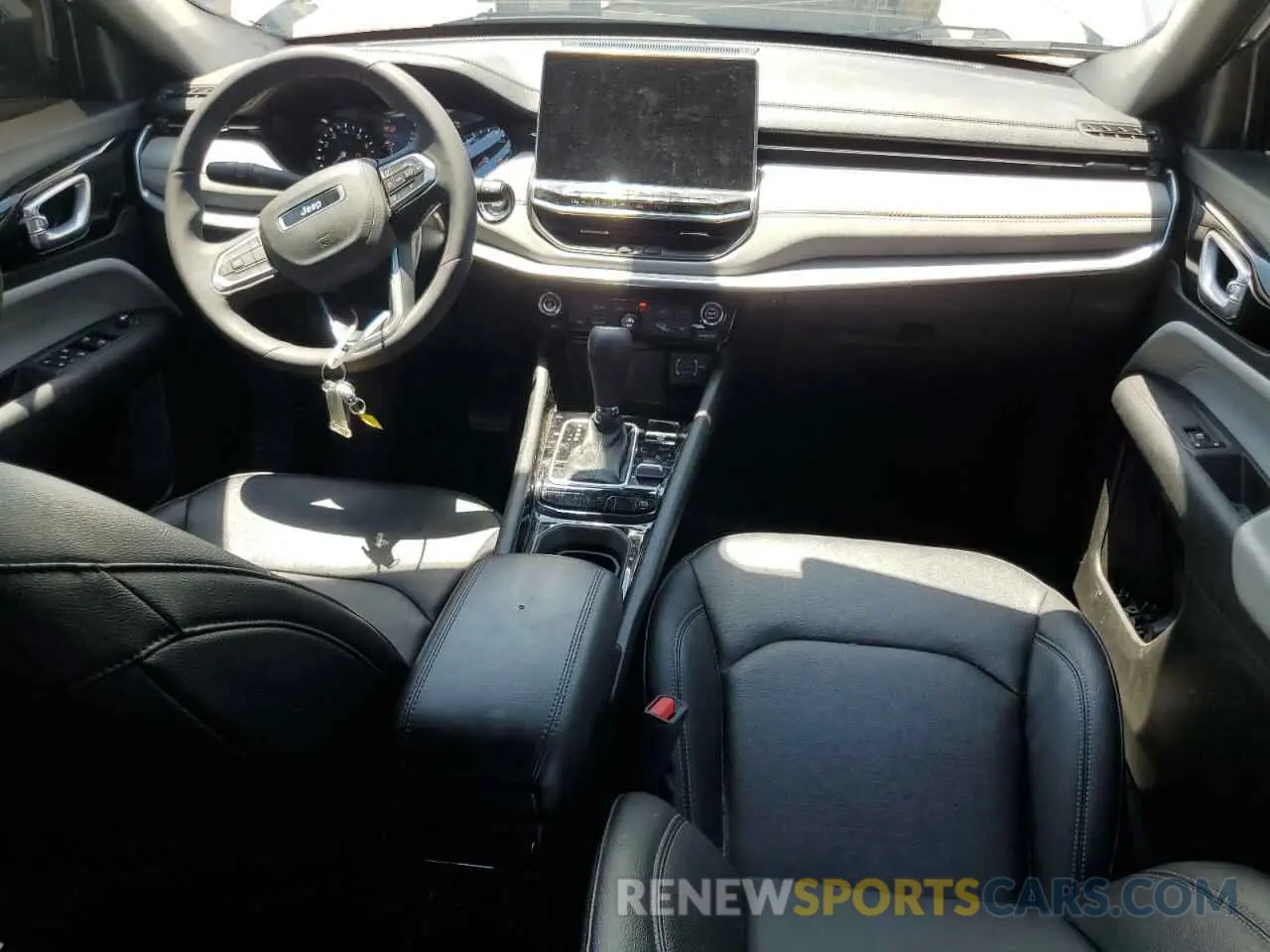 8 Photograph of a damaged car 3C4NJDCN2ST509949 JEEP COMPASS 2025