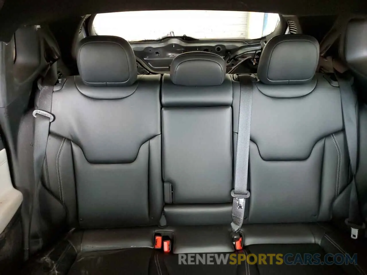 10 Photograph of a damaged car 3C4NJDCN2ST593609 JEEP COMPASS 2025