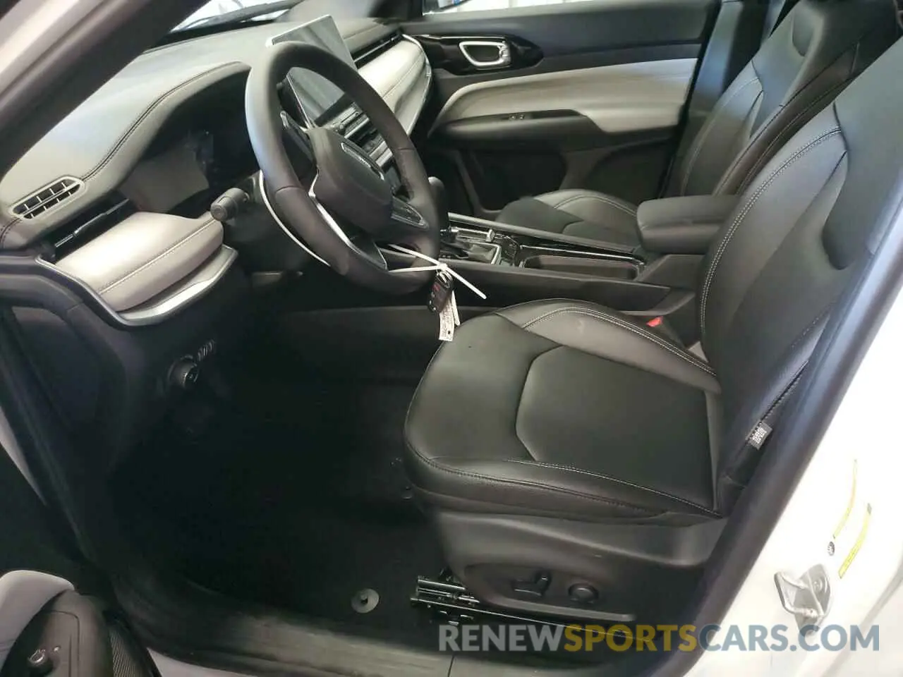7 Photograph of a damaged car 3C4NJDCN4ST505739 JEEP COMPASS 2025