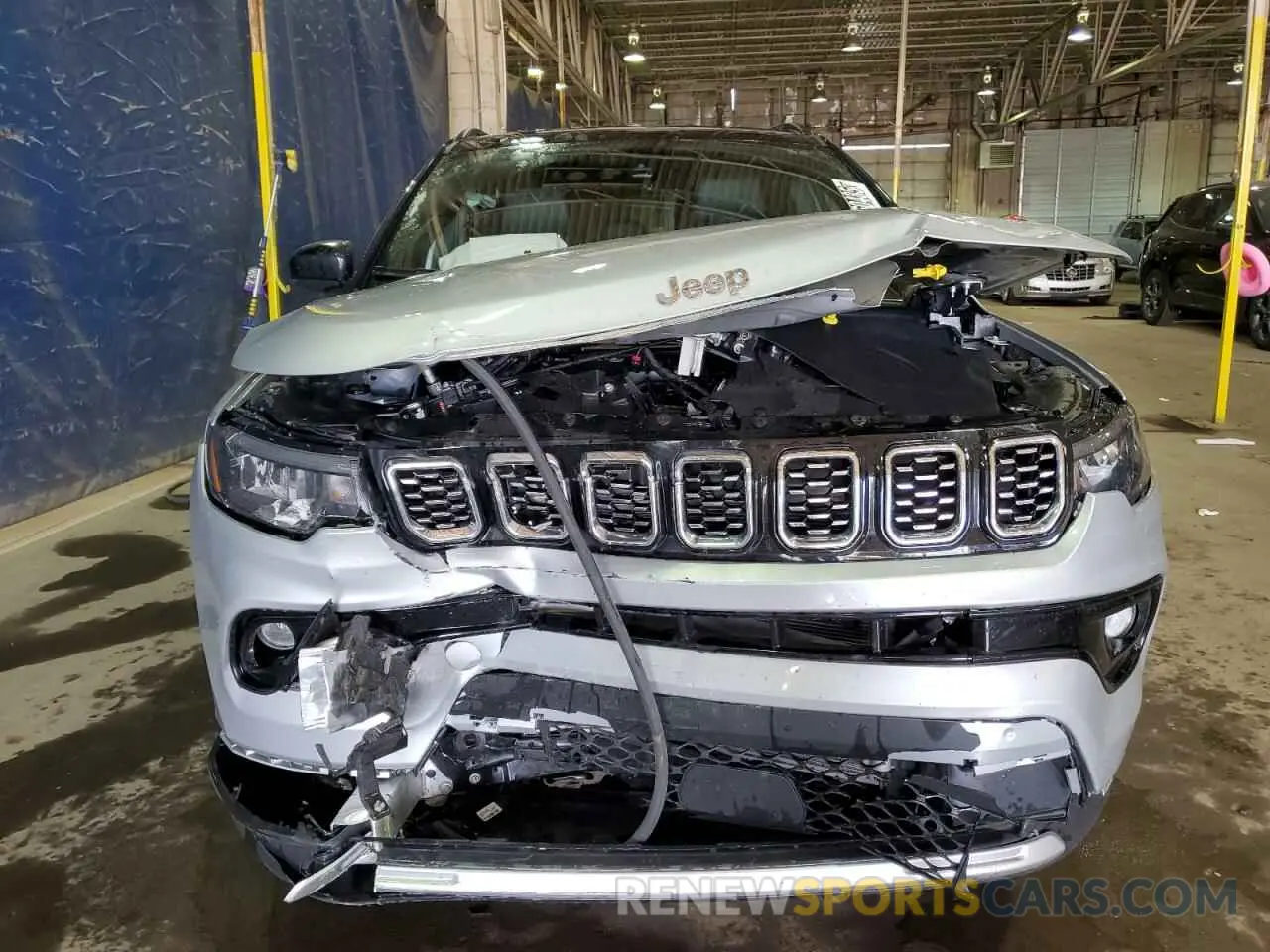 5 Photograph of a damaged car 3C4NJDCN4ST509581 JEEP COMPASS 2025
