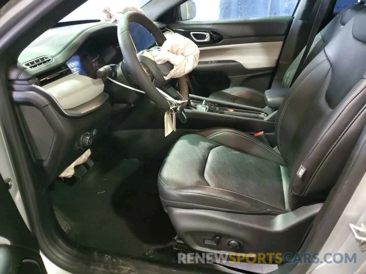 7 Photograph of a damaged car 3C4NJDCN4ST509581 JEEP COMPASS 2025