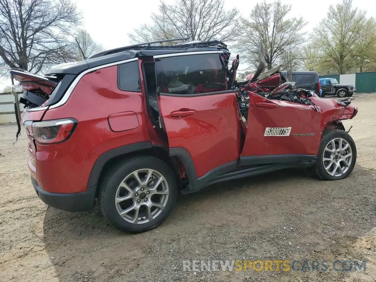 3 Photograph of a damaged car 3C4NJDCN4ST513209 JEEP COMPASS 2025