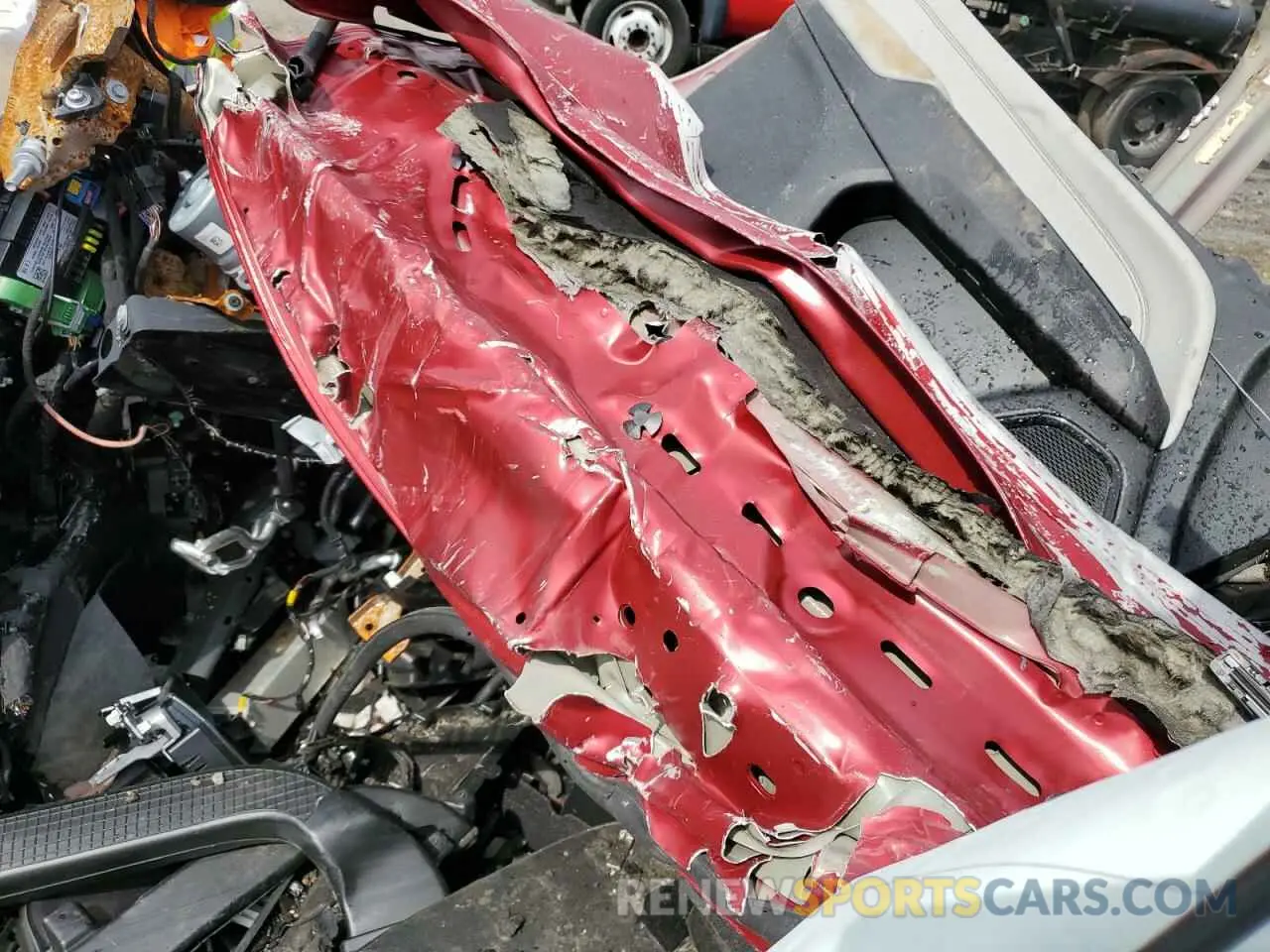 8 Photograph of a damaged car 3C4NJDCN4ST513209 JEEP COMPASS 2025