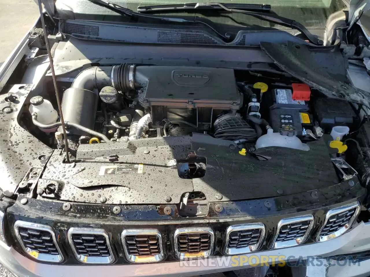 12 Photograph of a damaged car 3C4NJDCN4ST578433 JEEP COMPASS 2025