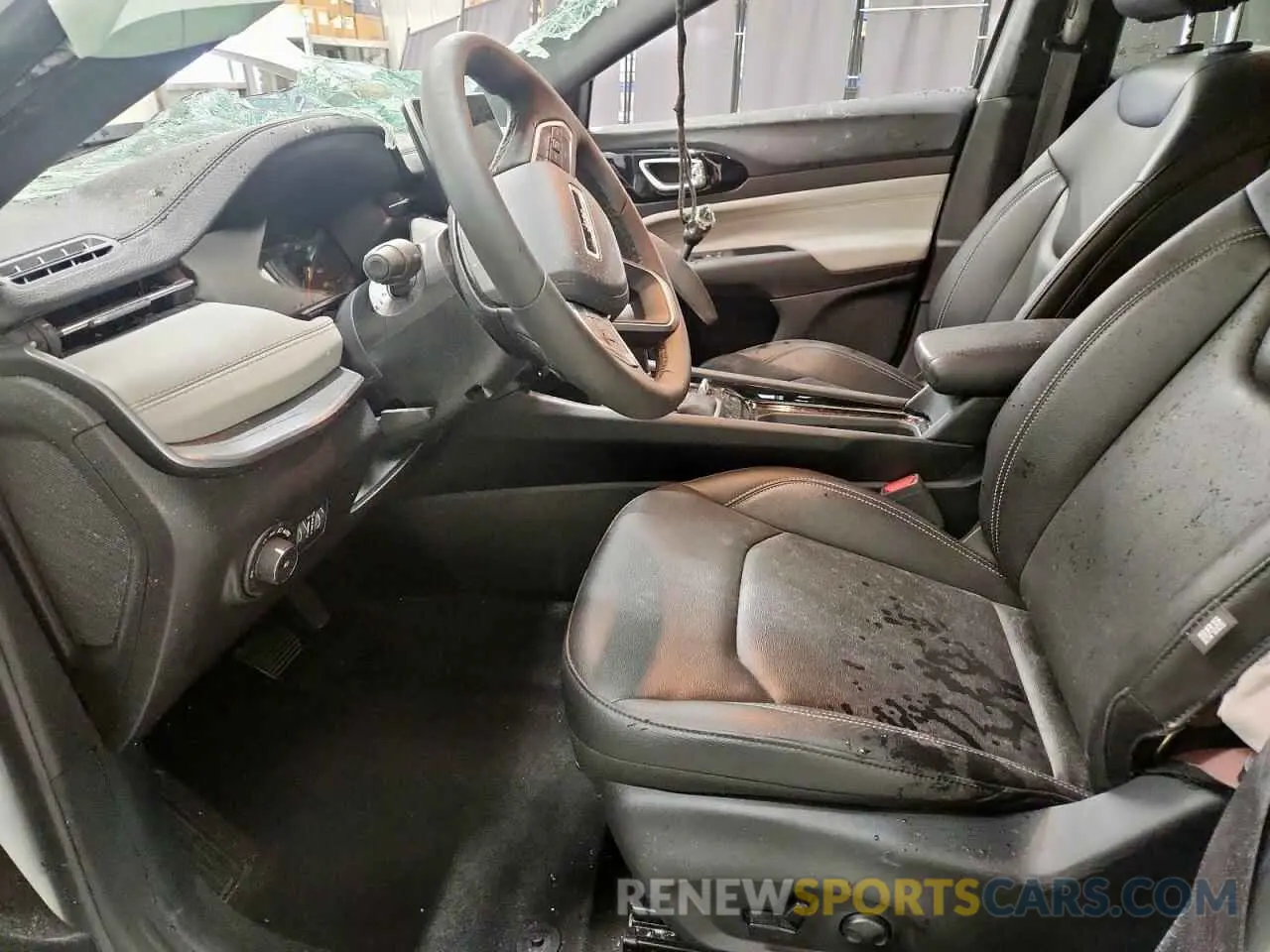 7 Photograph of a damaged car 3C4NJDCN5ST509928 JEEP COMPASS 2025