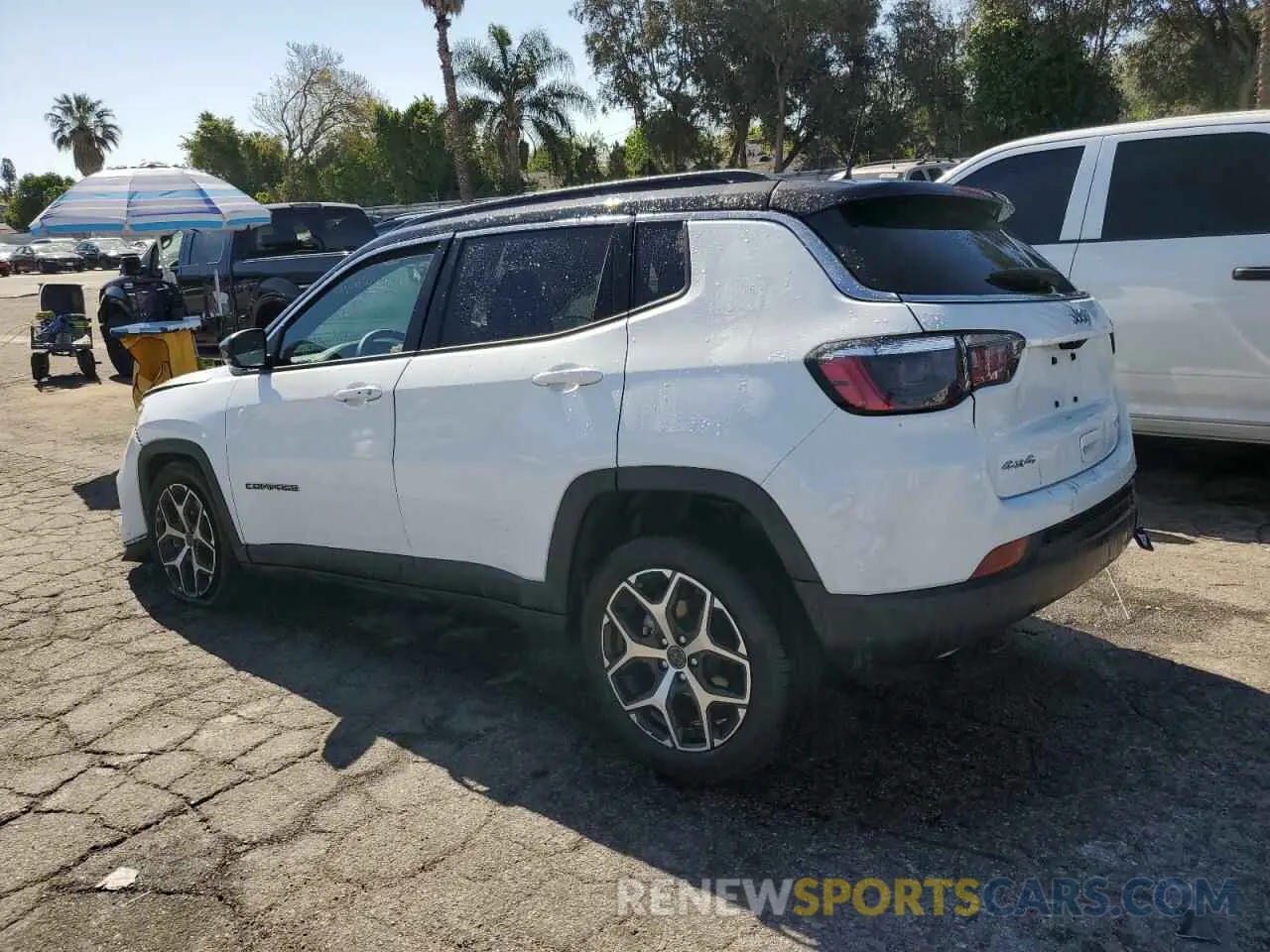 2 Photograph of a damaged car 3C4NJDCN5ST510724 JEEP COMPASS 2025