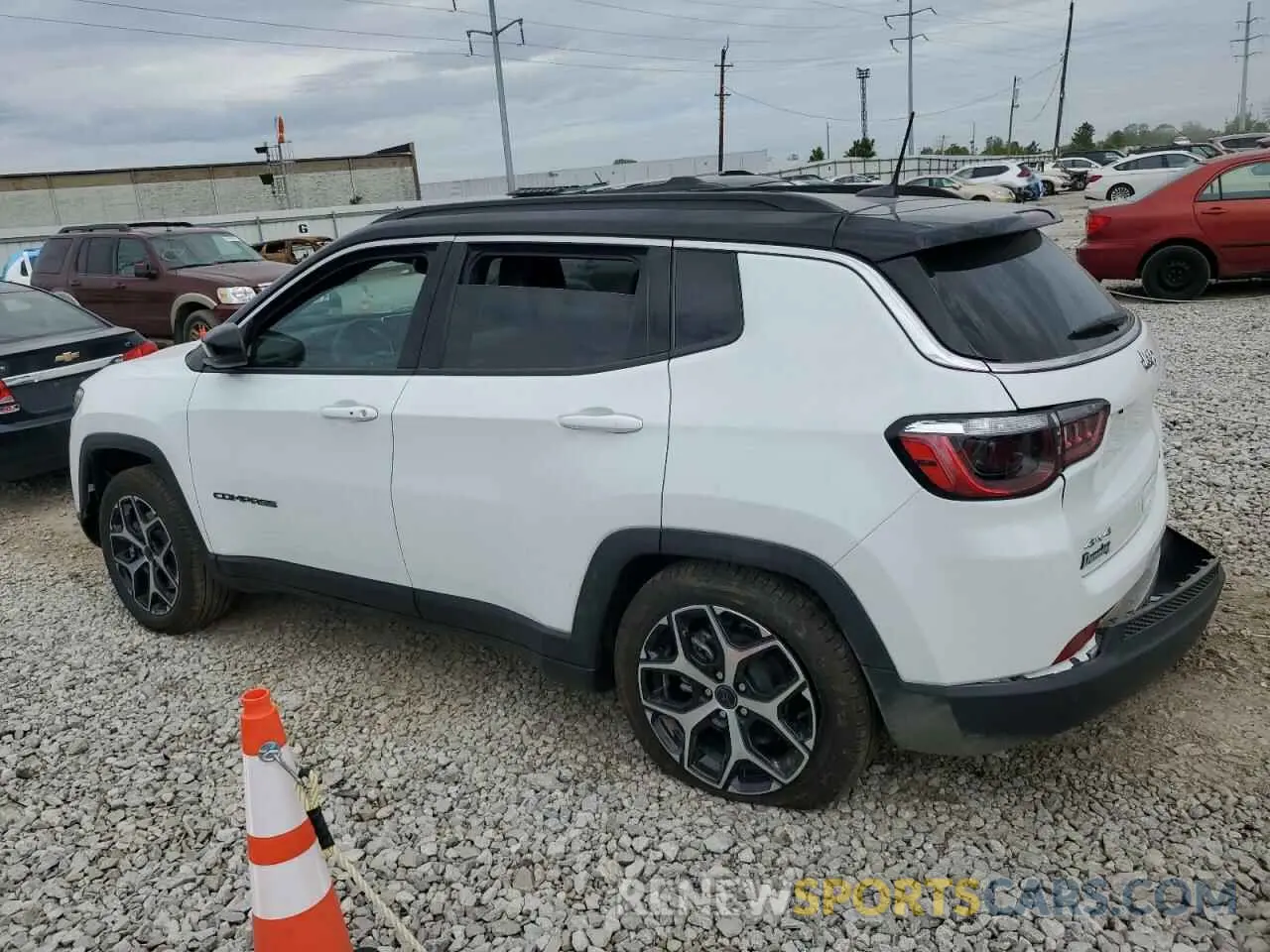 2 Photograph of a damaged car 3C4NJDCN5ST526860 JEEP COMPASS 2025