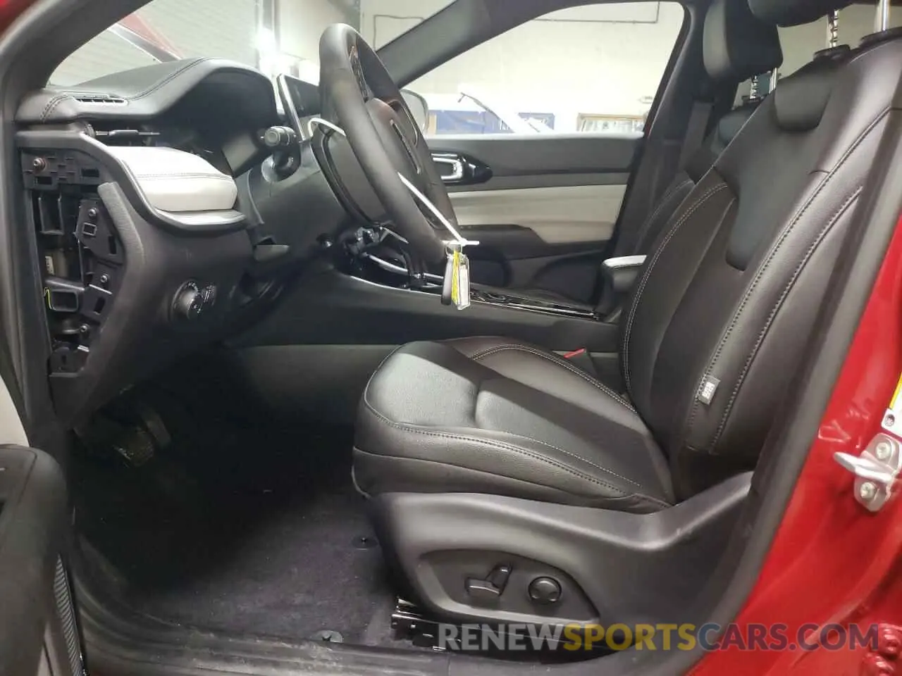 7 Photograph of a damaged car 3C4NJDCN5ST565528 JEEP COMPASS 2025
