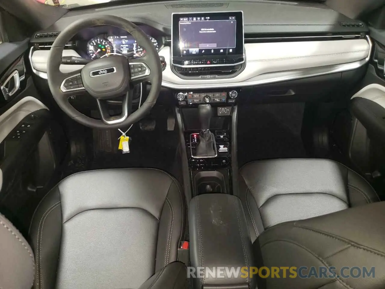 8 Photograph of a damaged car 3C4NJDCN5ST565528 JEEP COMPASS 2025