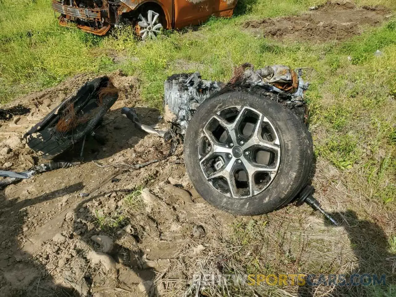 13 Photograph of a damaged car 3C4NJDCN6ST509811 JEEP COMPASS 2025