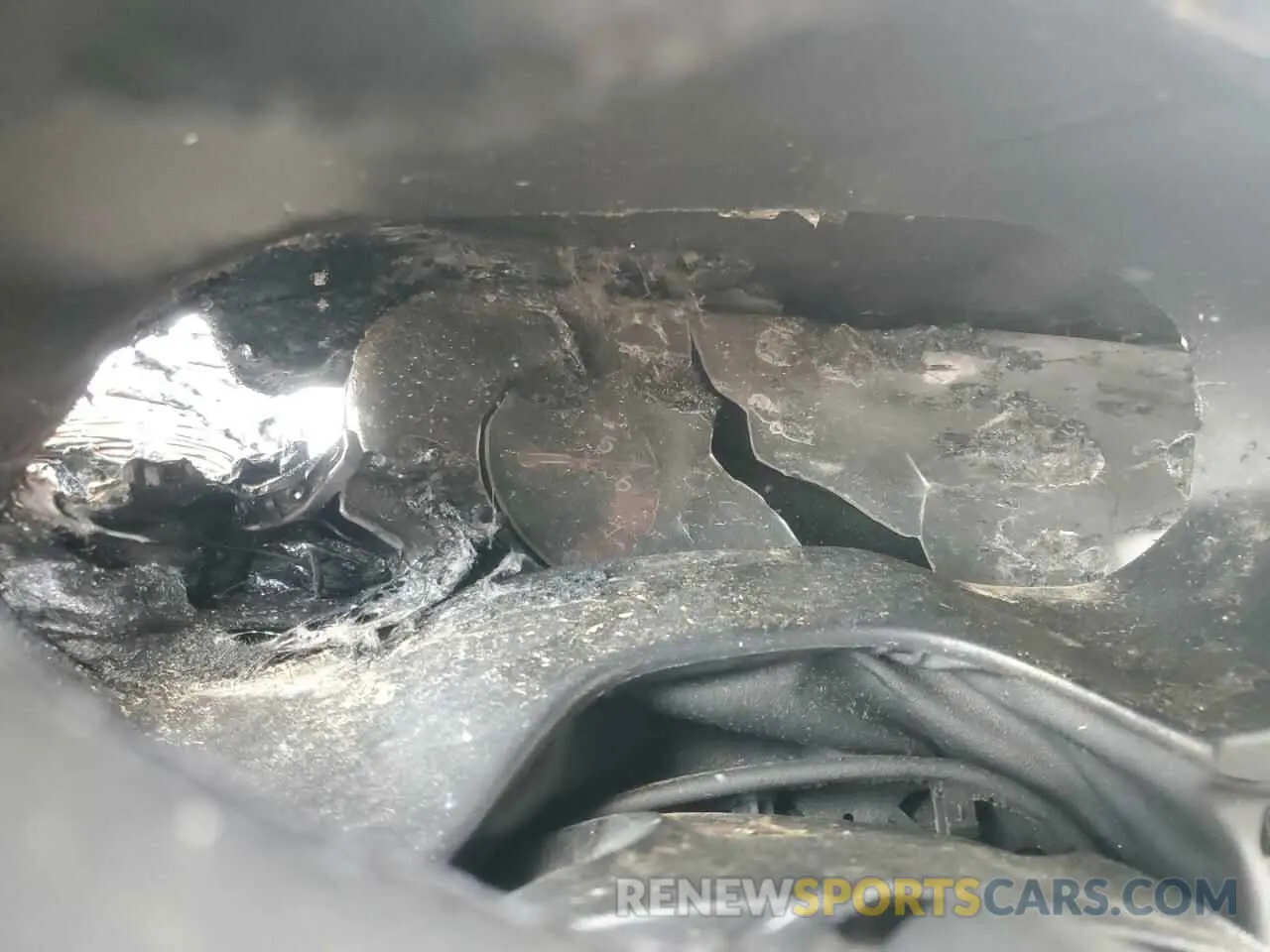 9 Photograph of a damaged car 3C4NJDCN6ST509811 JEEP COMPASS 2025