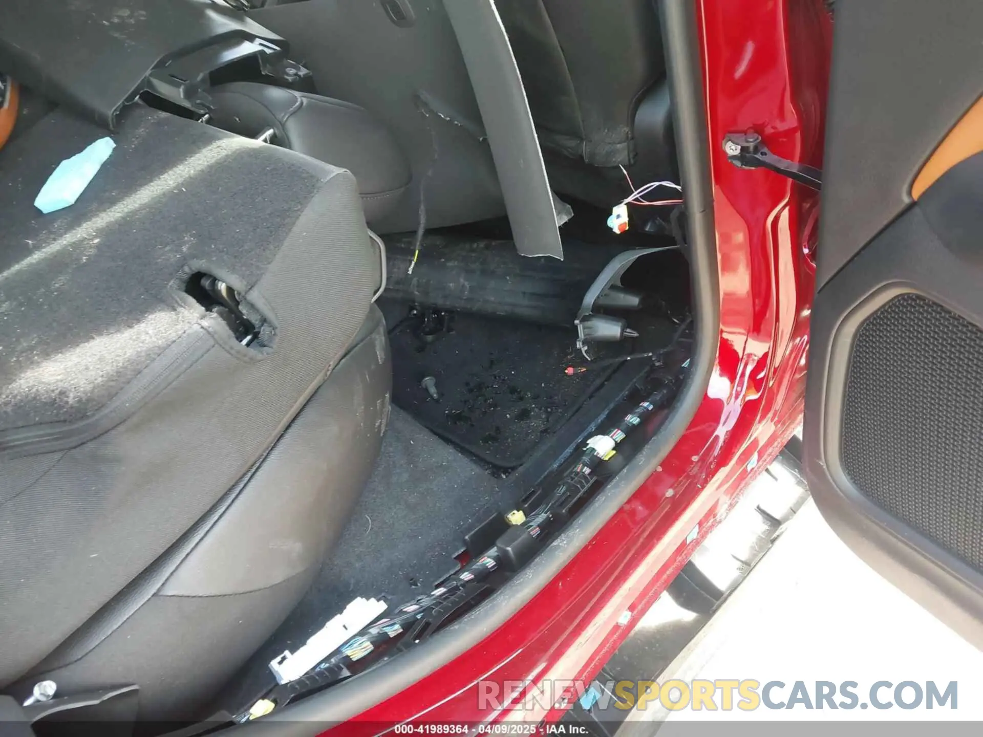 8 Photograph of a damaged car 3C4NJDCN6ST560628 JEEP COMPASS 2025