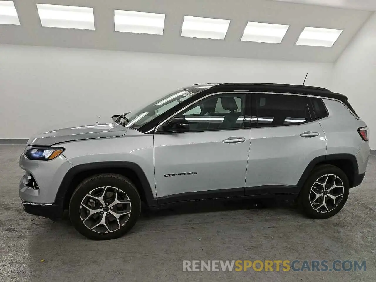 1 Photograph of a damaged car 3C4NJDCN8ST514069 JEEP COMPASS 2025