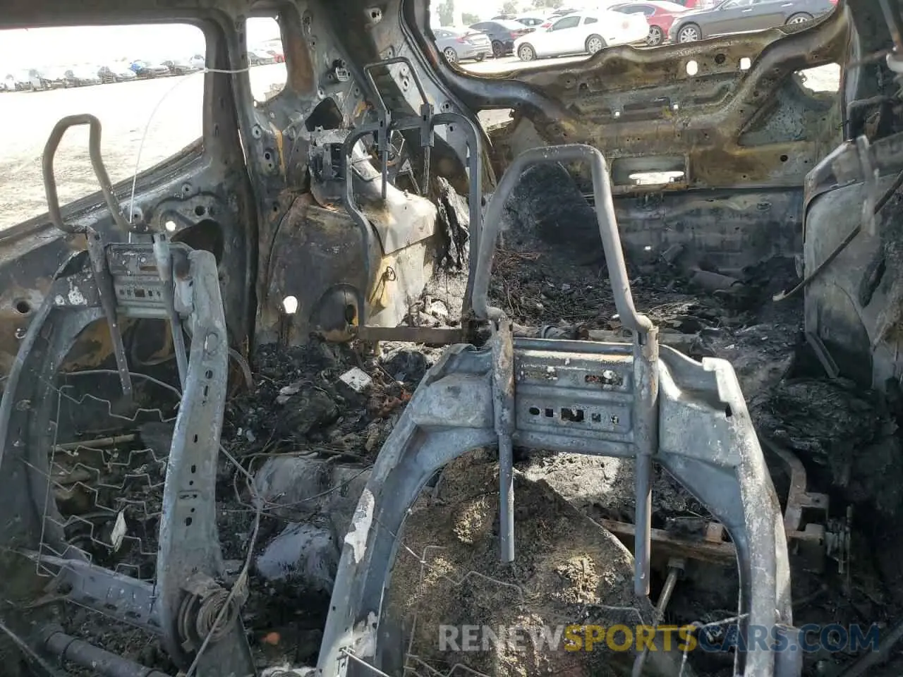 10 Photograph of a damaged car 3C4NJDCN9ST510807 JEEP COMPASS 2025