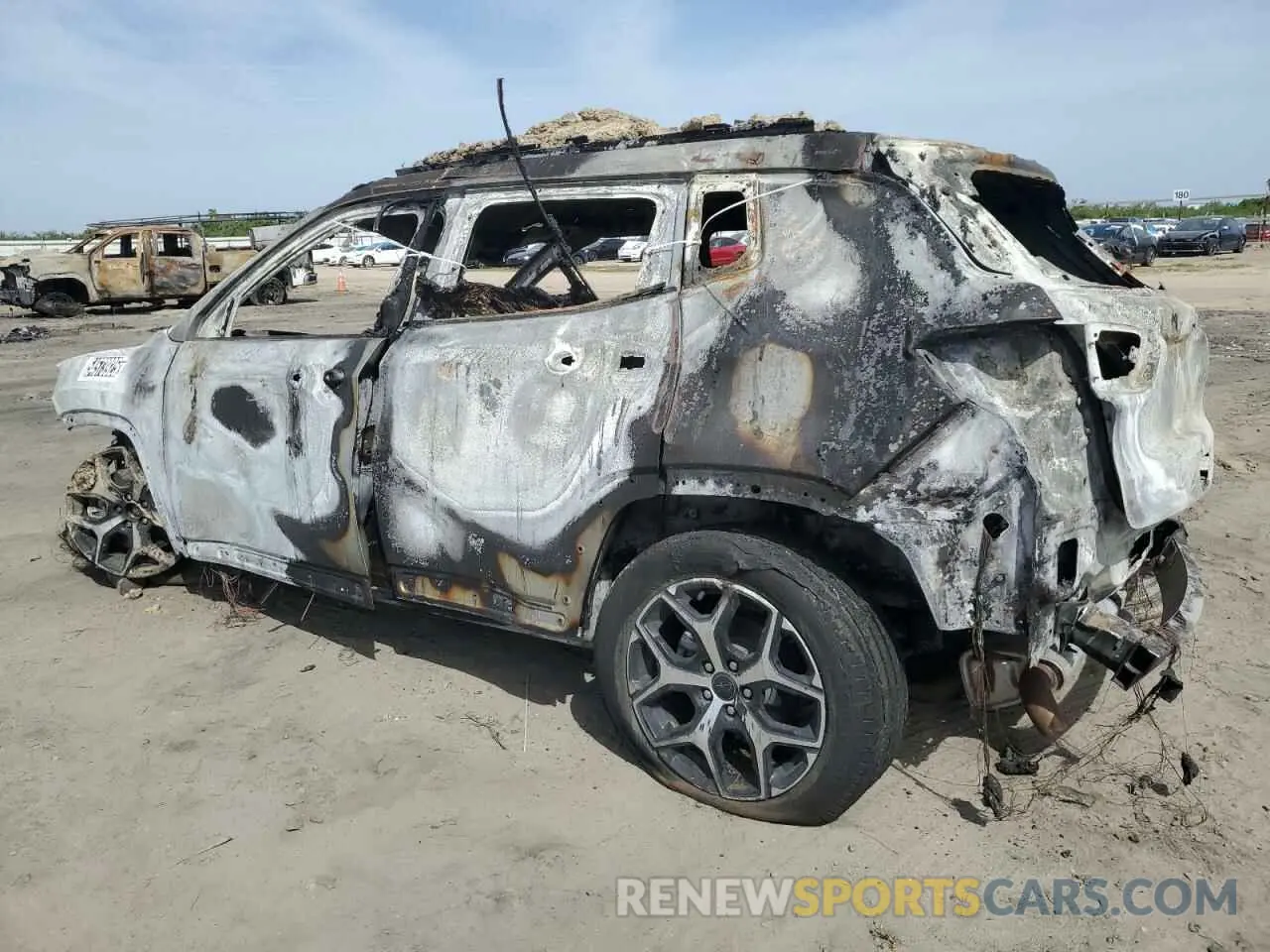2 Photograph of a damaged car 3C4NJDCN9ST510807 JEEP COMPASS 2025