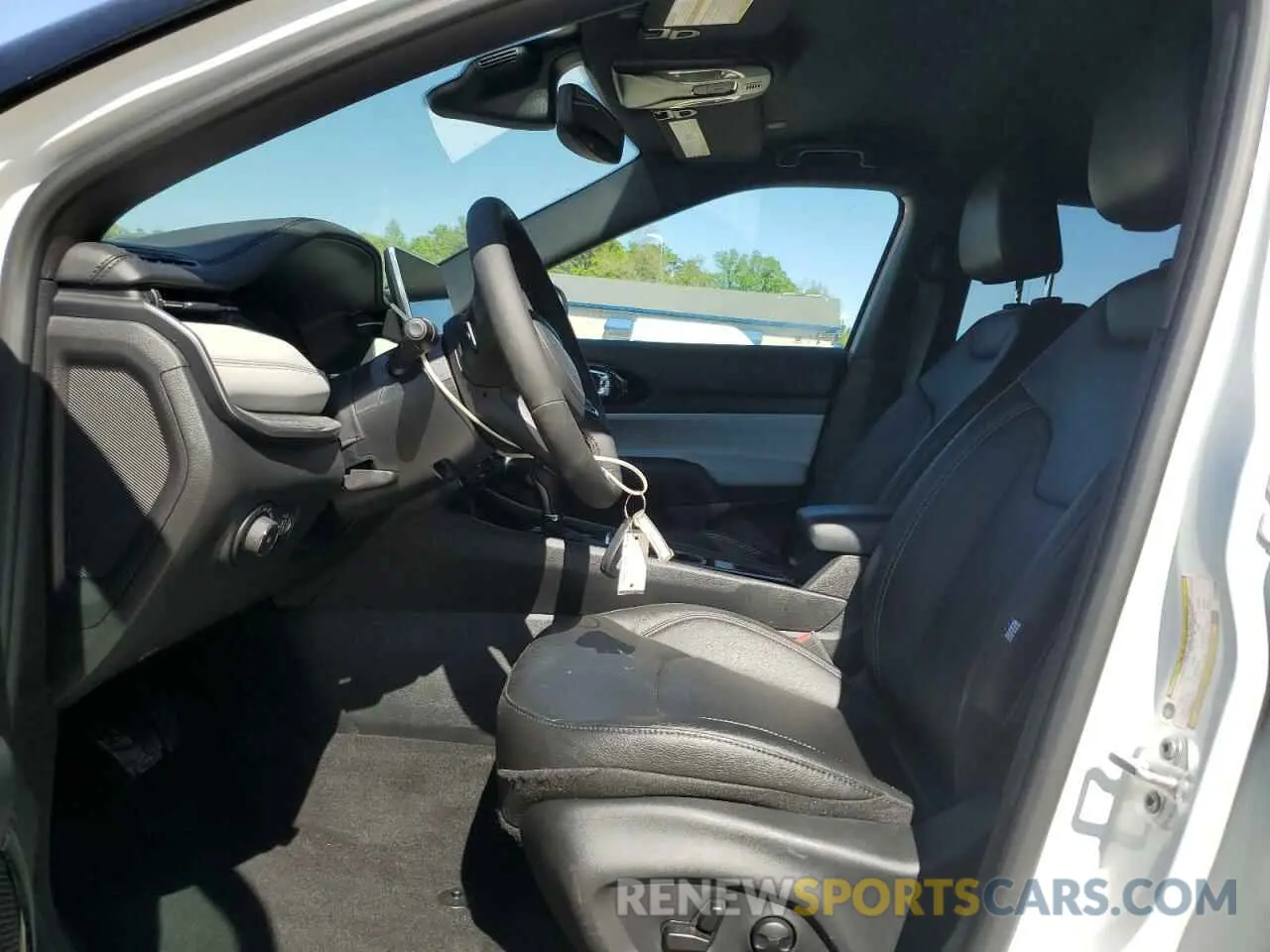 7 Photograph of a damaged car 3C4NJDCN9ST521483 JEEP COMPASS 2025