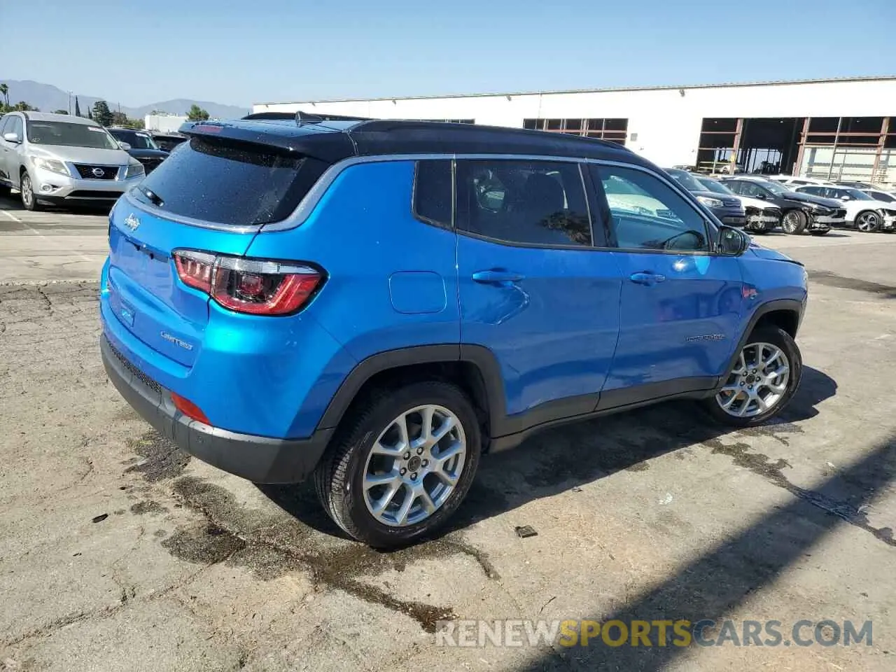 3 Photograph of a damaged car 3C4NJDCNXST514428 JEEP COMPASS 2025
