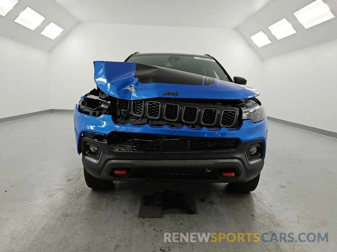5 Photograph of a damaged car 3C4NJDDN0ST533200 JEEP COMPASS 2025