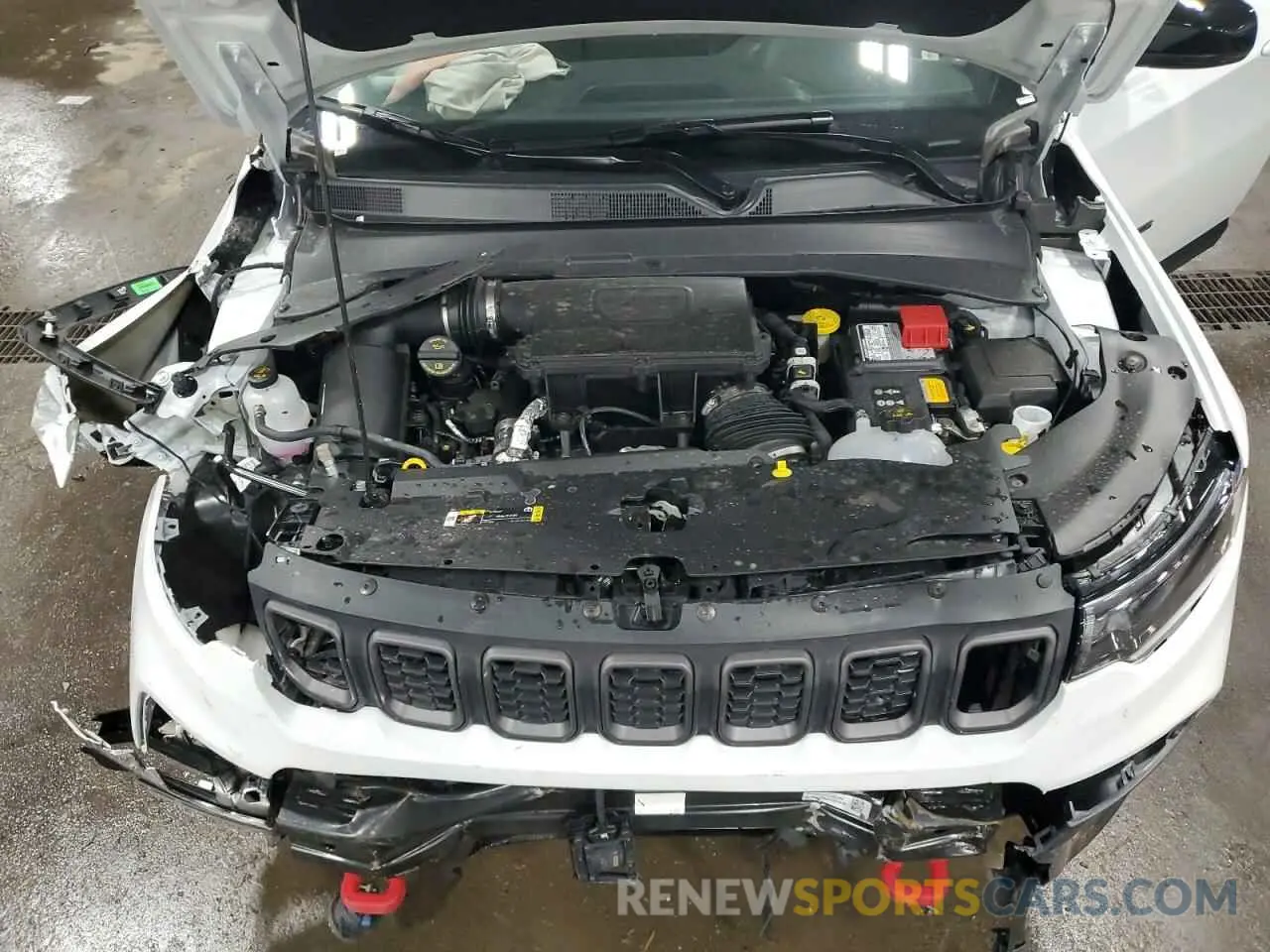 12 Photograph of a damaged car 3C4NJDDN4ST564479 JEEP COMPASS 2025
