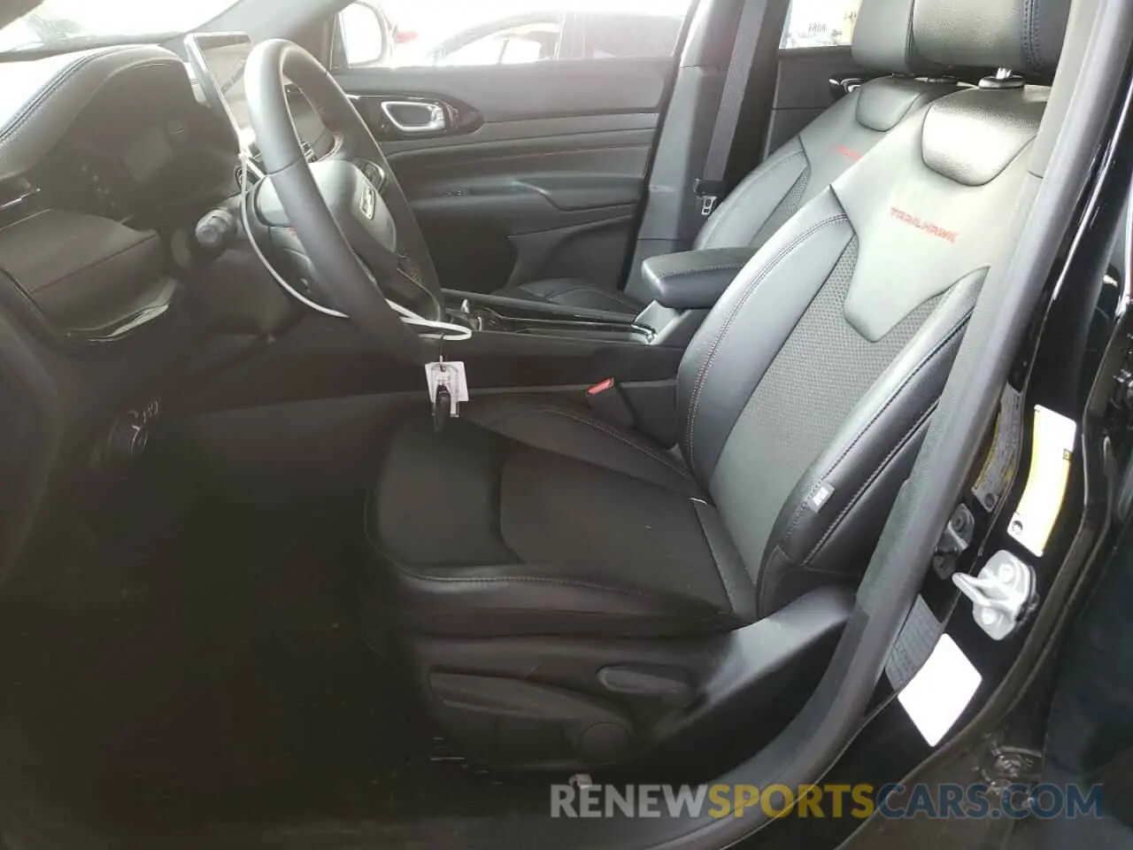7 Photograph of a damaged car 3C4NJDDN5ST549599 JEEP COMPASS 2025