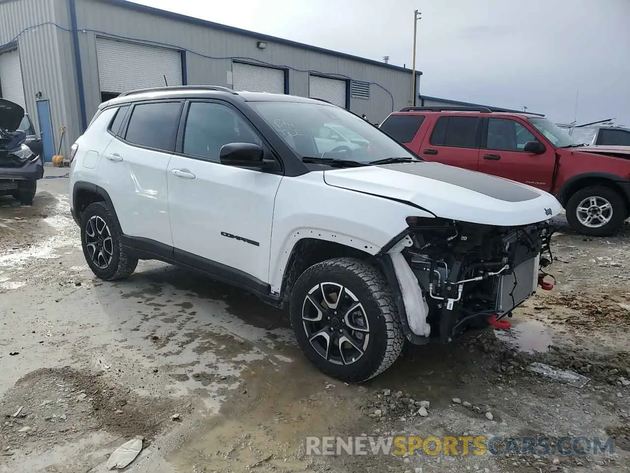 4 Photograph of a damaged car 3C4NJDDN6ST523447 JEEP COMPASS 2025