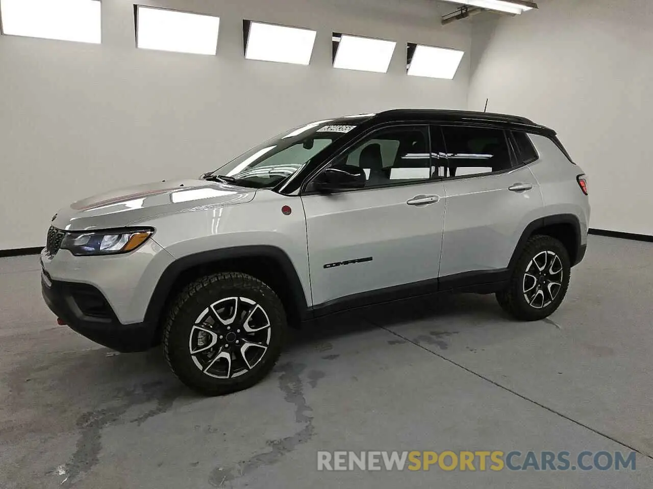 1 Photograph of a damaged car 3C4NJDDN6ST557355 JEEP COMPASS 2025