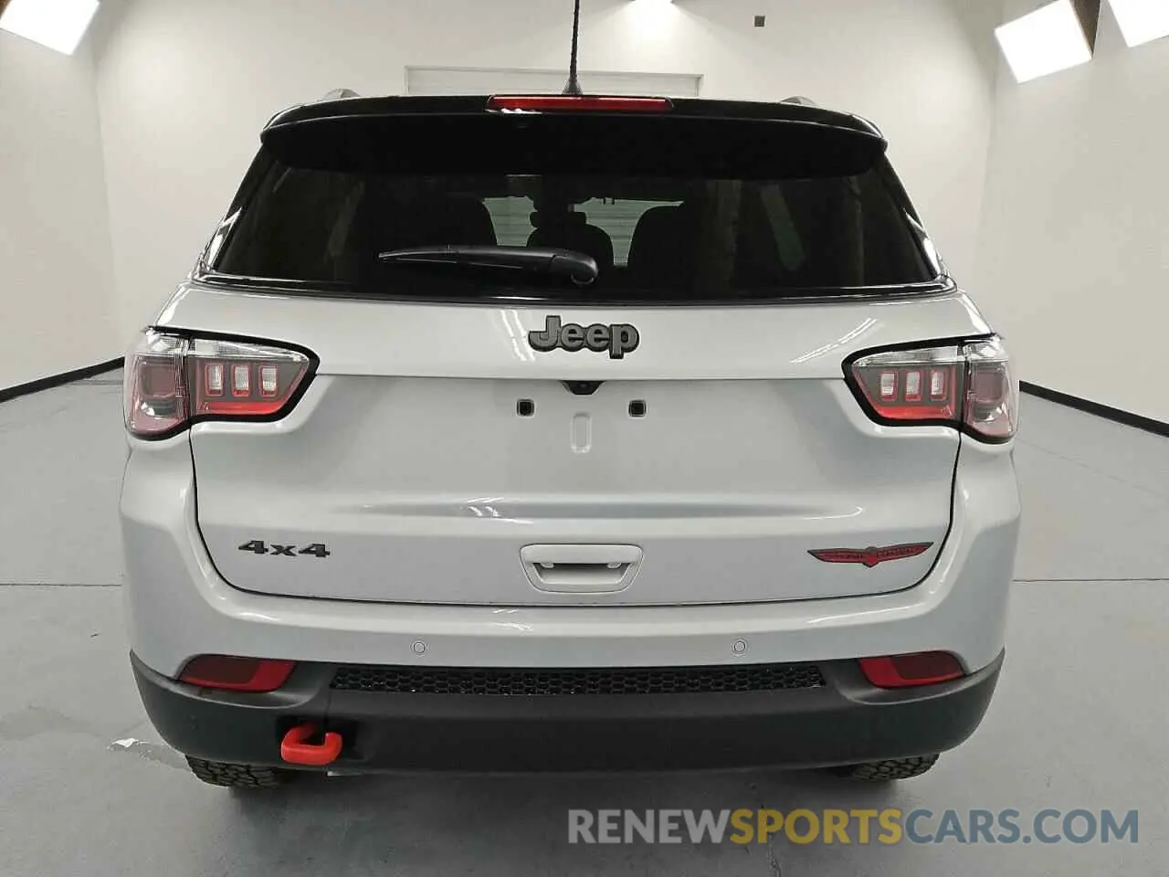6 Photograph of a damaged car 3C4NJDDN6ST557355 JEEP COMPASS 2025