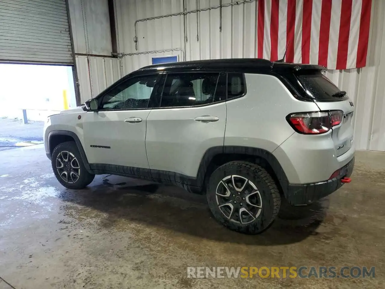 2 Photograph of a damaged car 3C4NJDDN7ST507306 JEEP COMPASS 2025
