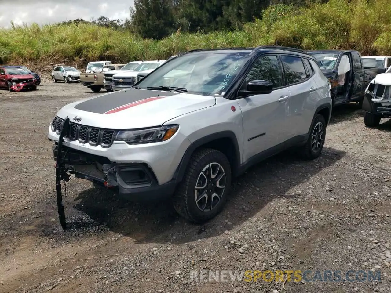 1 Photograph of a damaged car 3C4NJDDN8ST525376 JEEP COMPASS 2025