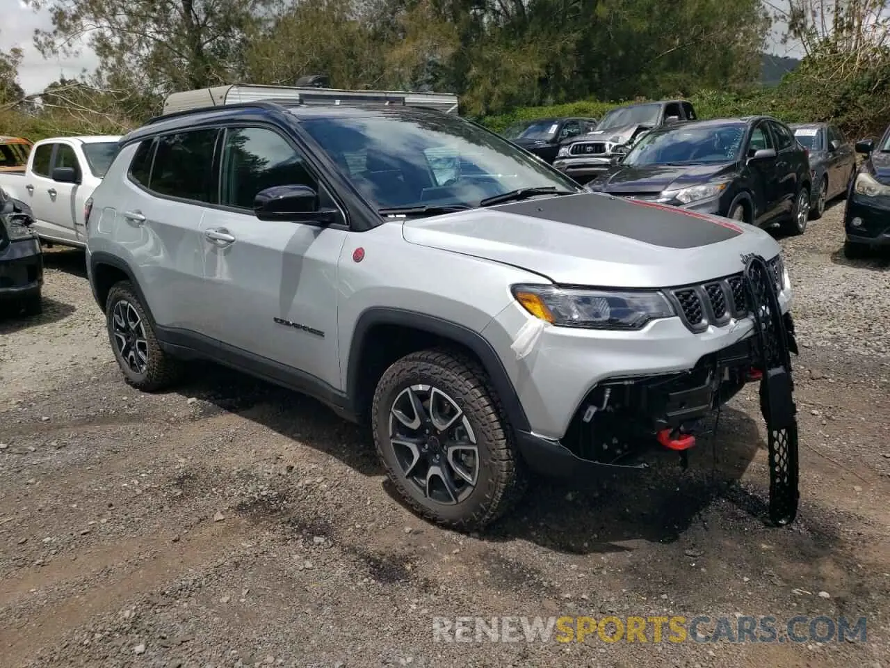 4 Photograph of a damaged car 3C4NJDDN8ST525376 JEEP COMPASS 2025