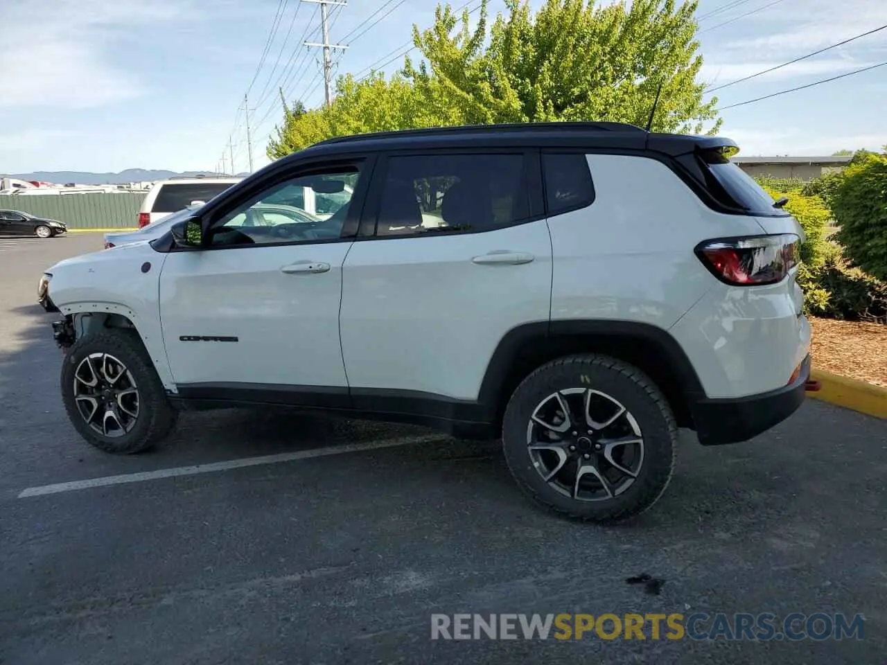 2 Photograph of a damaged car 3C4NJDDNXST519157 JEEP COMPASS 2025
