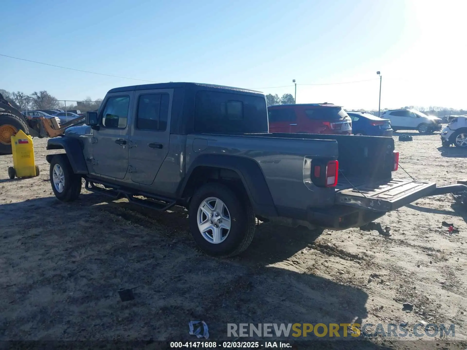 3 Photograph of a damaged car 1C6HJTAG0LL211030 JEEP GLADIATOR 2020