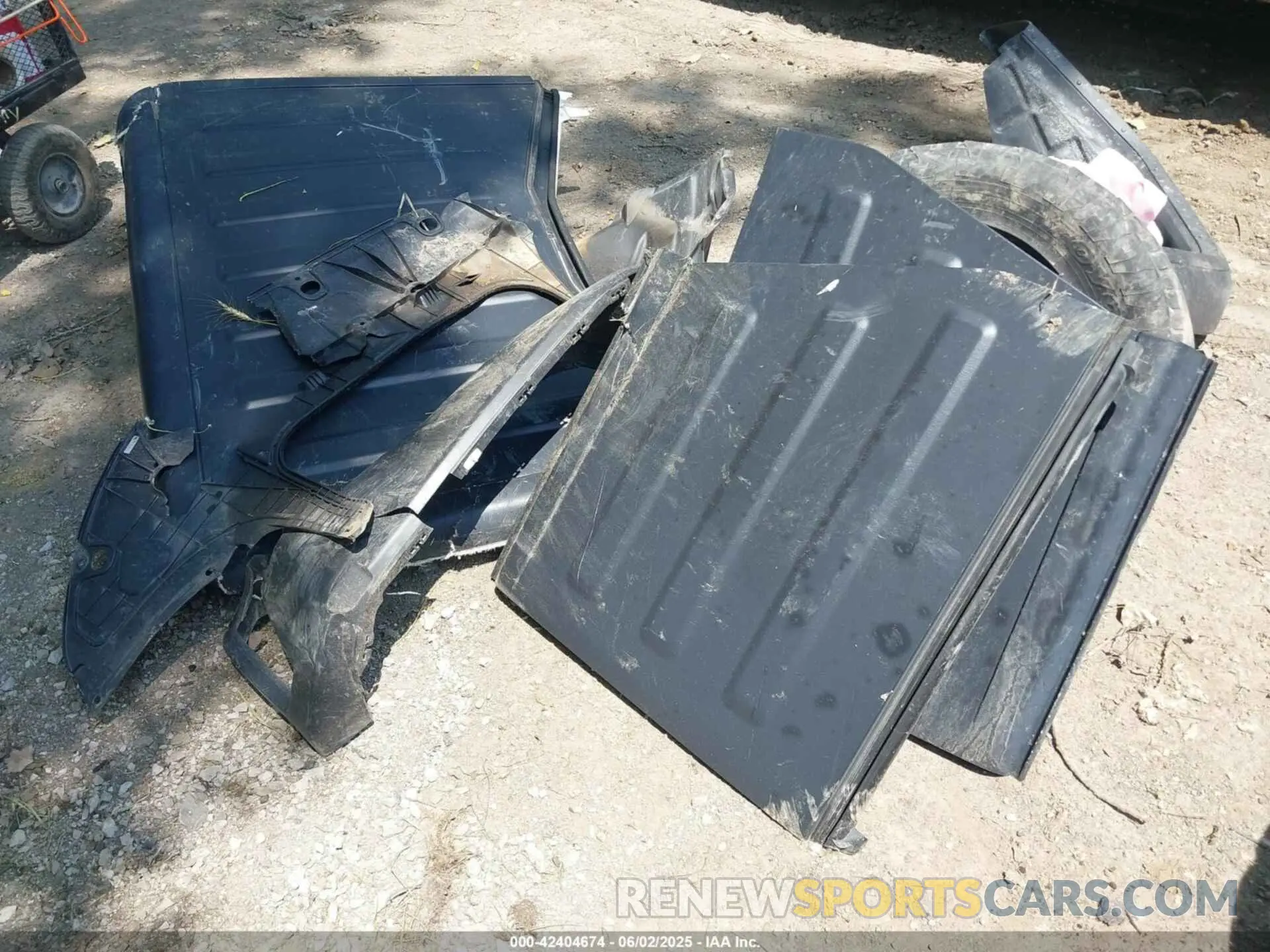 11 Photograph of a damaged car 1C6HJTAG1LL112961 JEEP GLADIATOR 2020