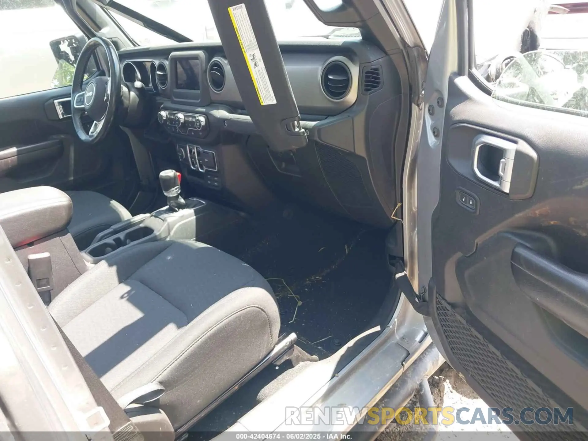 5 Photograph of a damaged car 1C6HJTAG1LL112961 JEEP GLADIATOR 2020